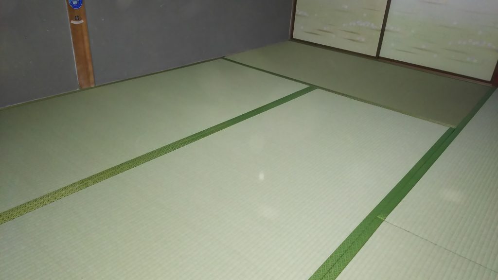 川西市 寮 畳新調