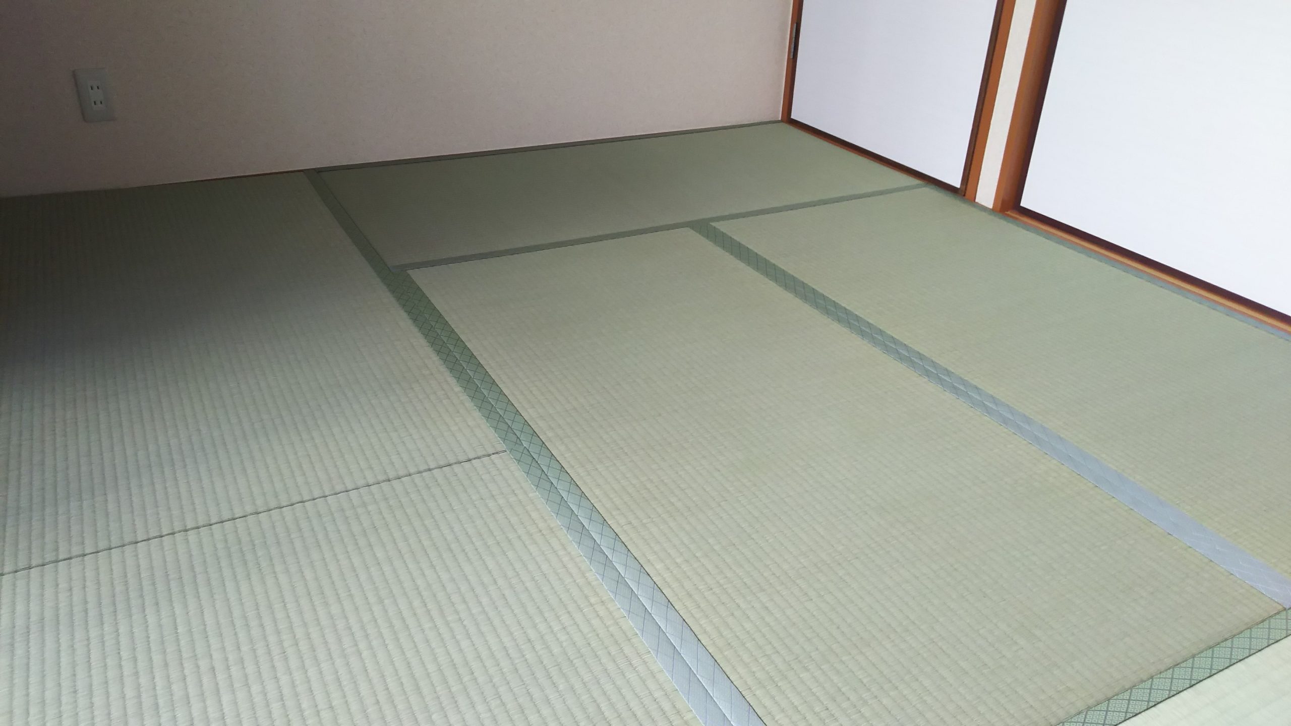 宝塚市のマンションの畳と襖の張替え