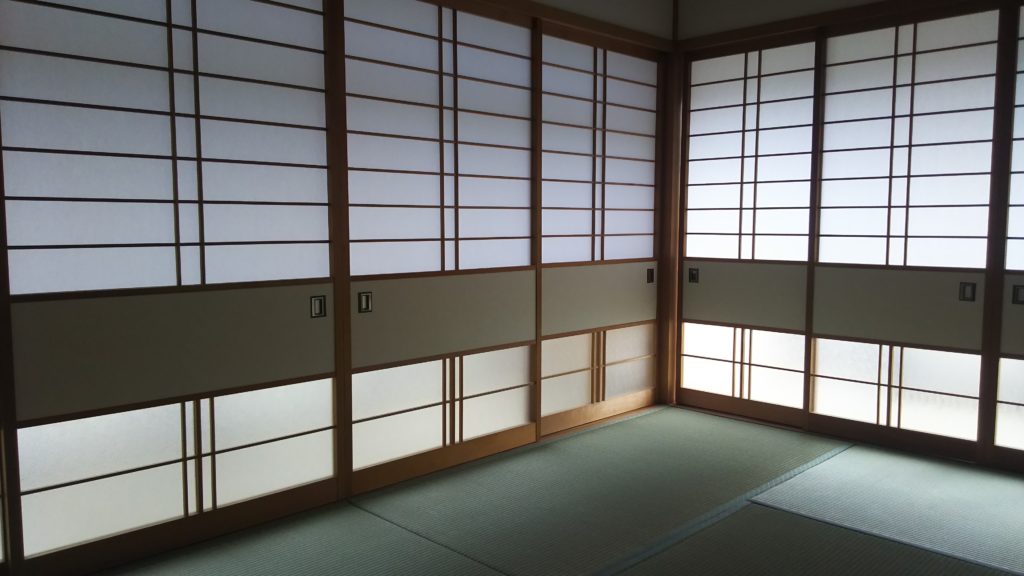 20210528 丹波市の古民家の畳と襖と障子と網戸の納品をさせていただきました。